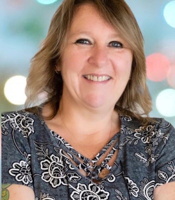 Portrait of Cathy Tokar, REALTOR®.