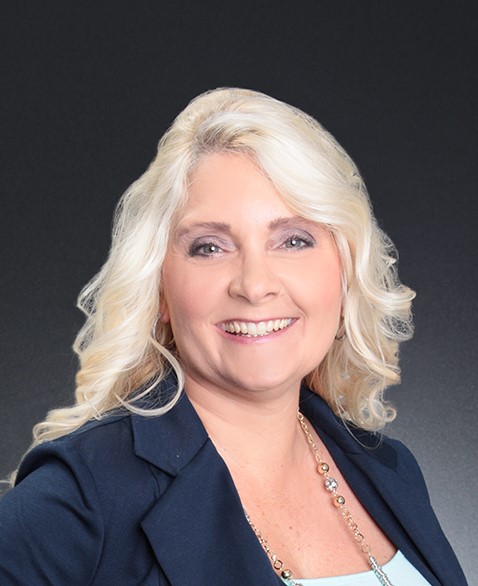 Portrait of Cynthia Cole, REALTOR®.