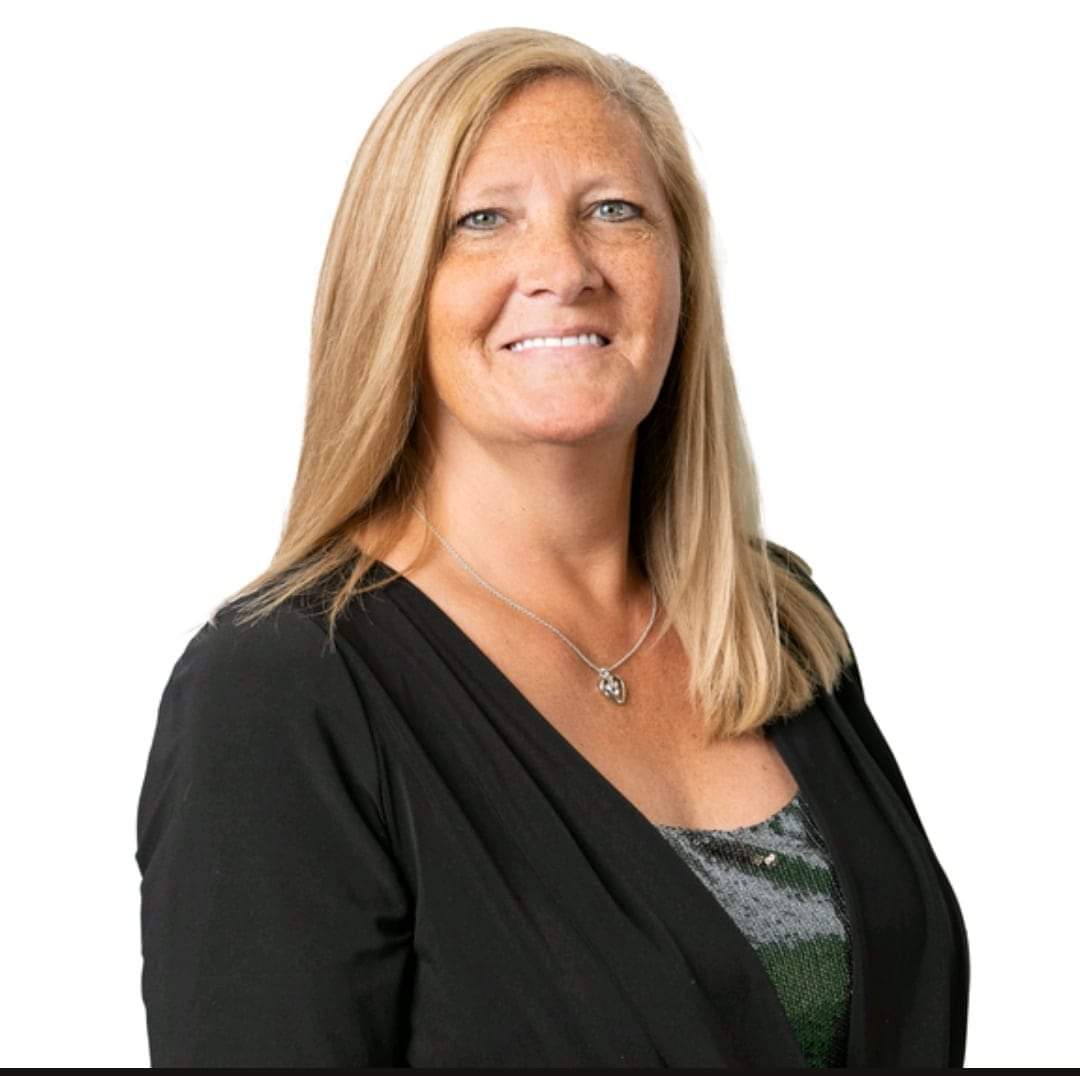 Portrait of Robin Martin, REALTOR®.